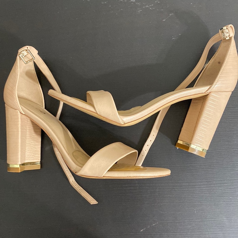 Aldo heeled so comfy sandals